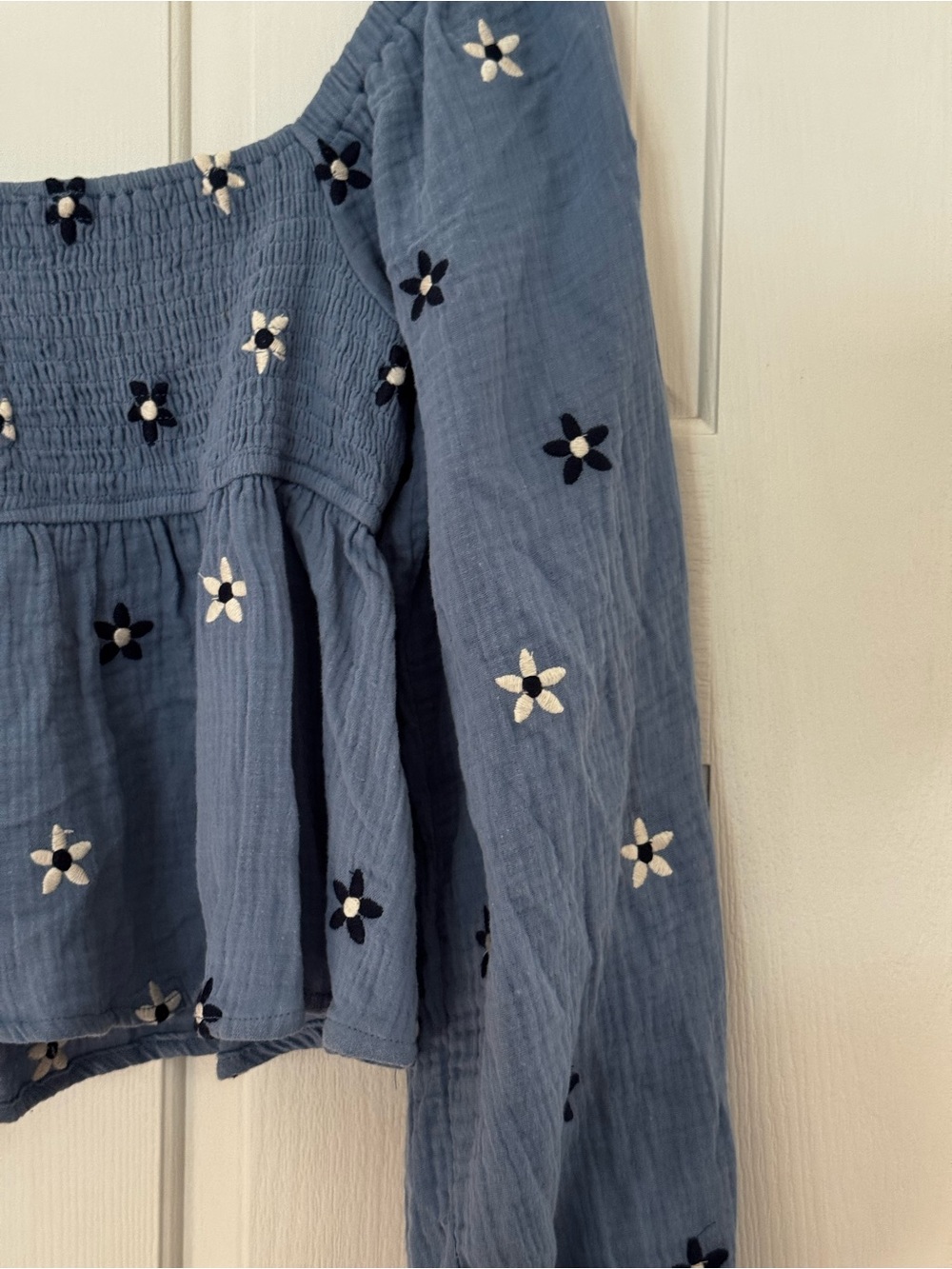 Altar'd State Sky Blue SquareNeck Embroidered Peasant Top babydoll size m - Picture 4 of 7